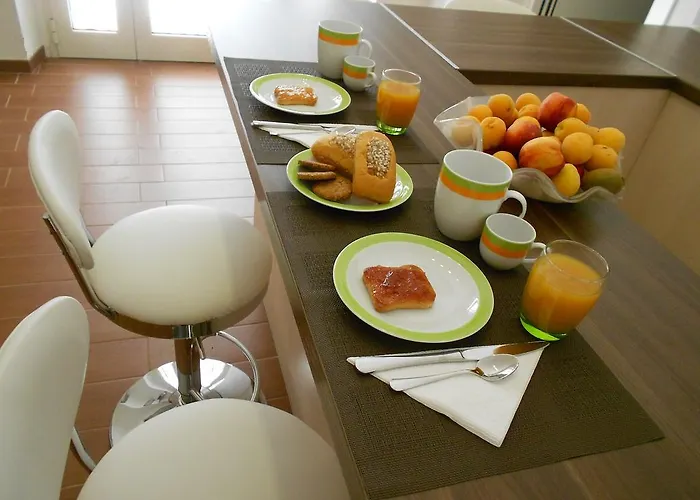 Frühstückspension Five 4*